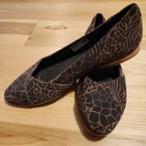 TOMS Julie Suede Ballet Flats Shoes Mustang Brown Leopard Size 7.5